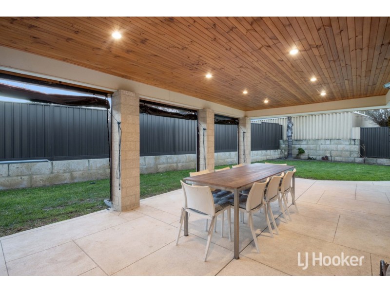 6 Poole Road, Dalyellup WA 6230