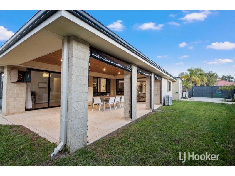 6 Poole Road, Dalyellup WA 6230