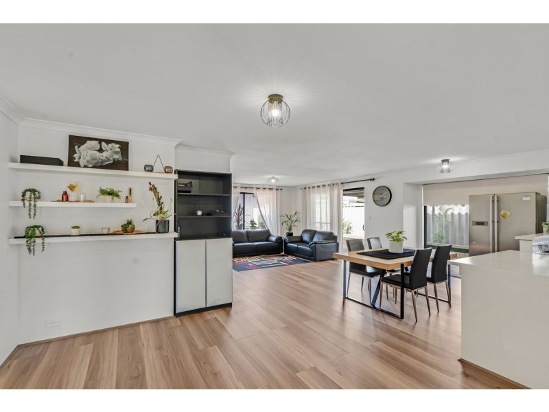 6 Kearney Way, Usher WA 6230