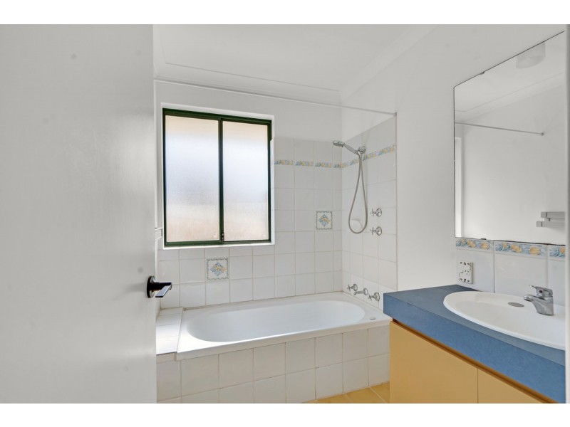 6 Kearney Way, Usher WA 6230