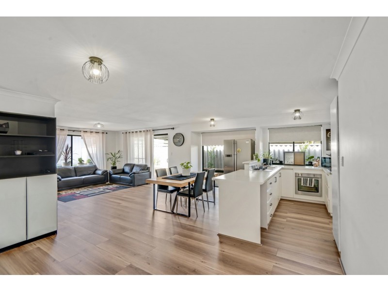 6 Kearney Way, Usher WA 6230