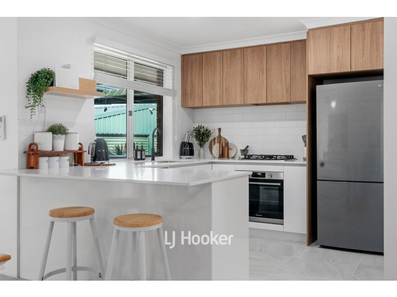 7 Lofthouse Avenue, Eaton WA 6232