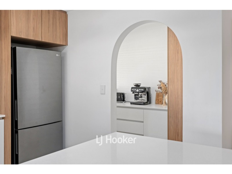 7 Lofthouse Avenue, Eaton WA 6232