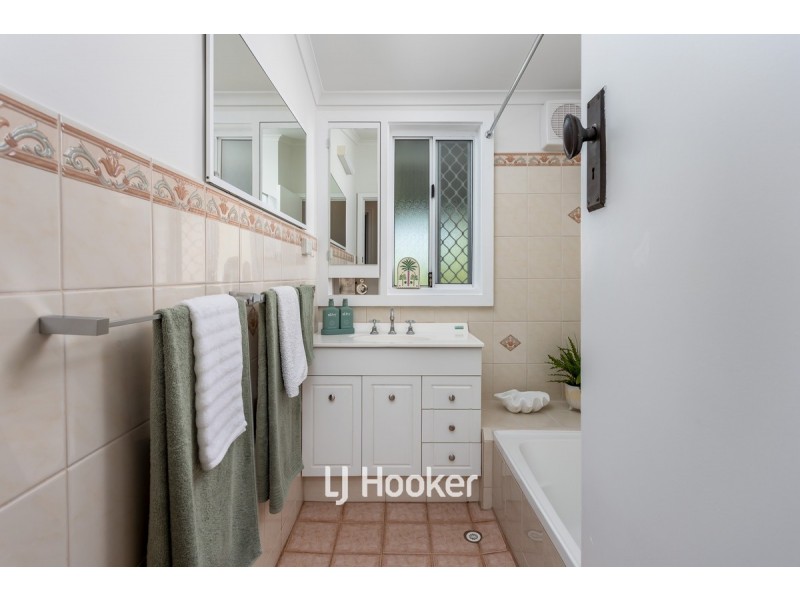 166 Forrest Avenue, Carey Park WA 6230