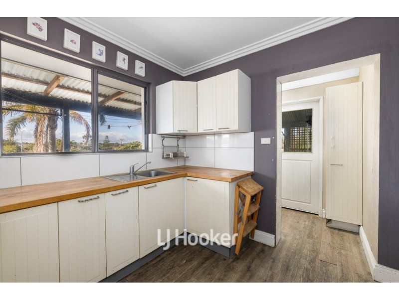 31 Slee Place, Withers WA 6230