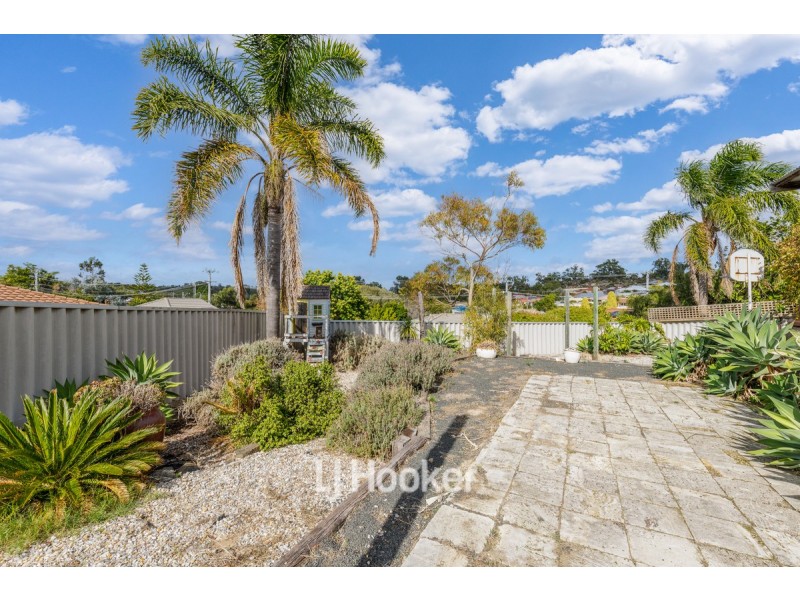 31 Slee Place, Withers WA 6230