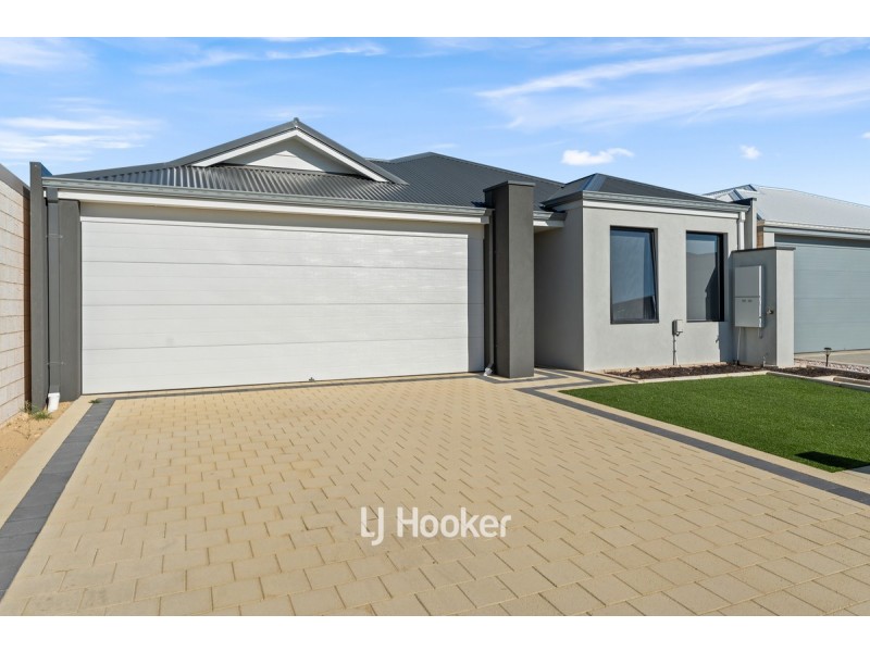 90 Carnelian Avenue, Australind WA 6233