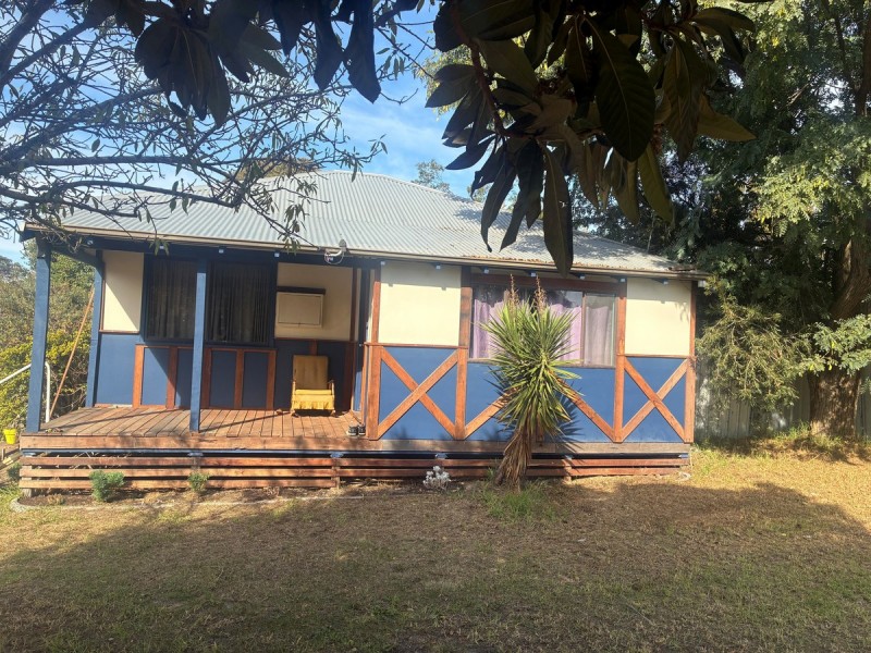 34 Simpson Street, Collie WA 6225