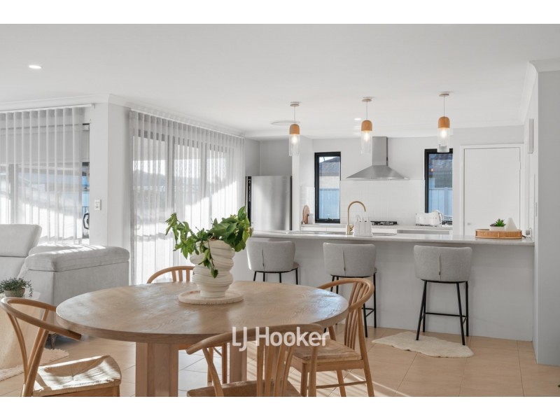 34 Grandite Fairway, Australind WA 6233