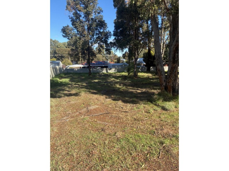 11 Park Street, Collie WA 6225