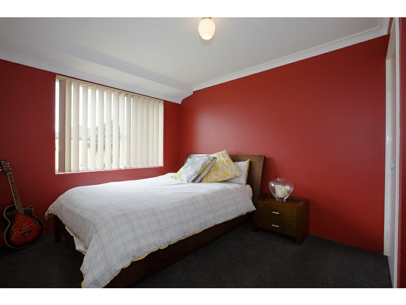 1 Holroyd Gardens, Millbridge WA 6232