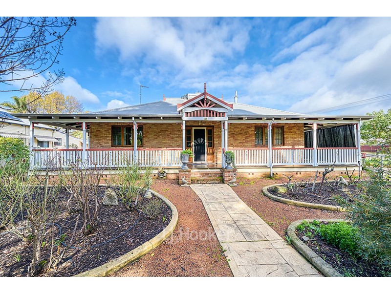 11 River Avenue, Collie WA 6225