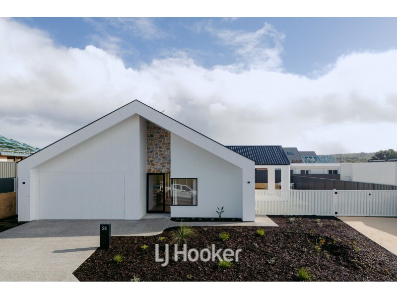 28 Robertson Drive, Dunsborough WA 6281