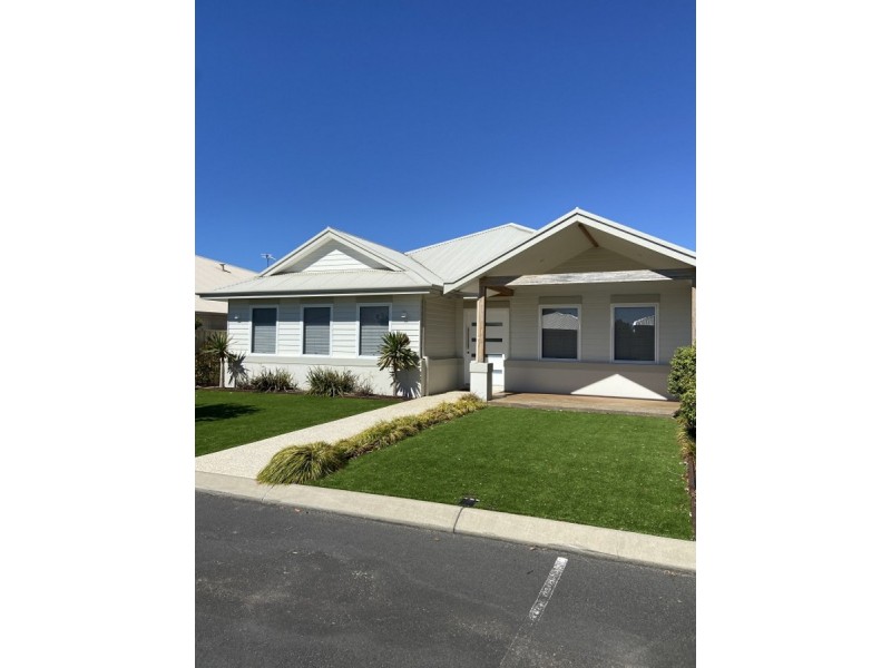 6 Belpaire Entrance, West Busselton WA 6280