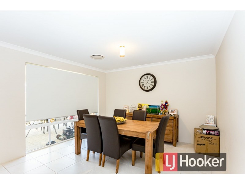 22 Hazelgrove Crescent, Millbridge WA 6232