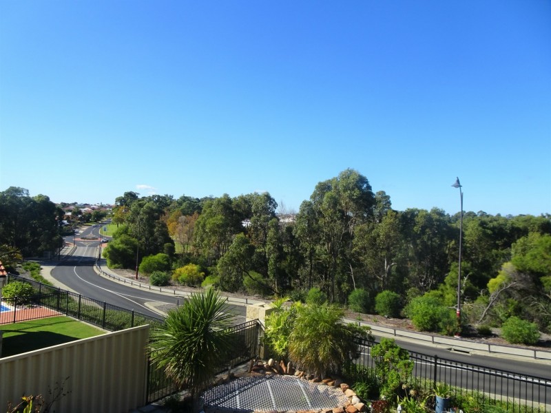 9 Bonanza Road, Dalyellup WA 6230