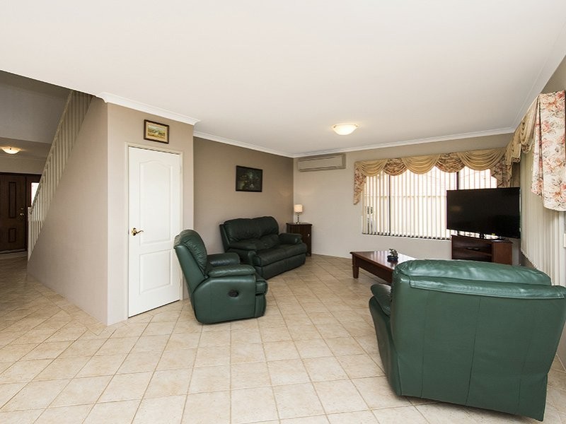 9 Bonanza Road, Dalyellup WA 6230