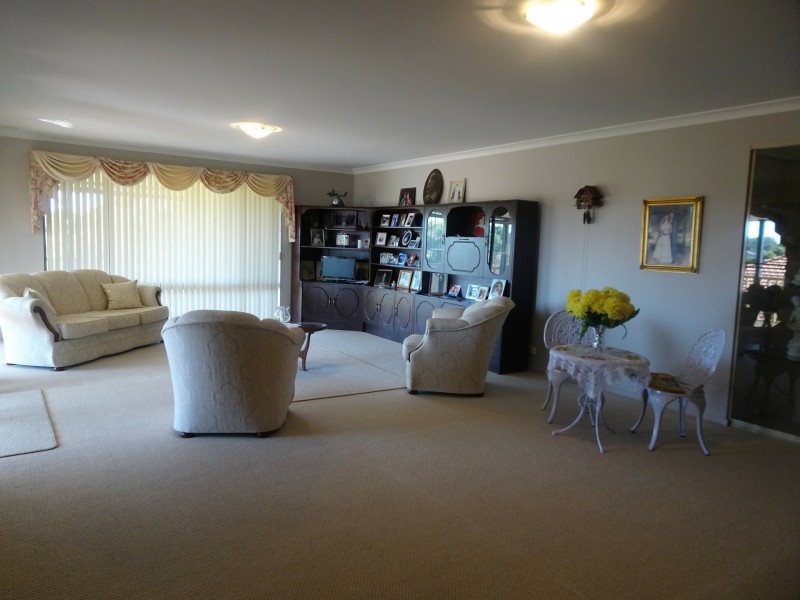 9 Bonanza Road, Dalyellup WA 6230