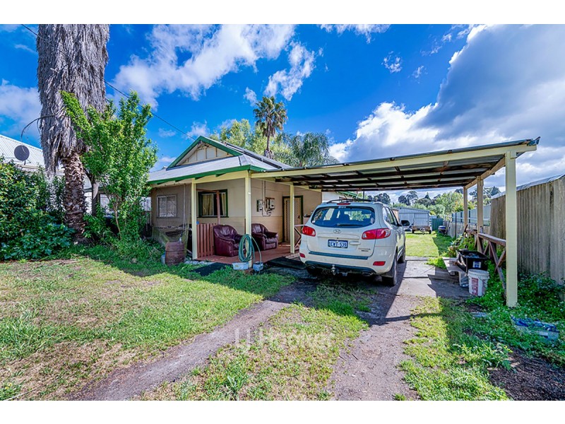 166 Forrest Street, Collie WA 6225