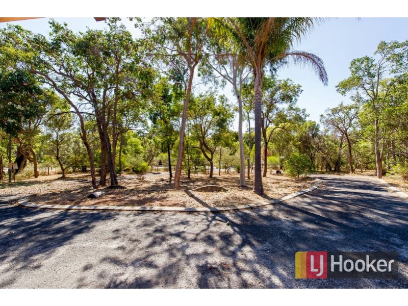 13 Crimp Crescent, Leschenault WA 6233