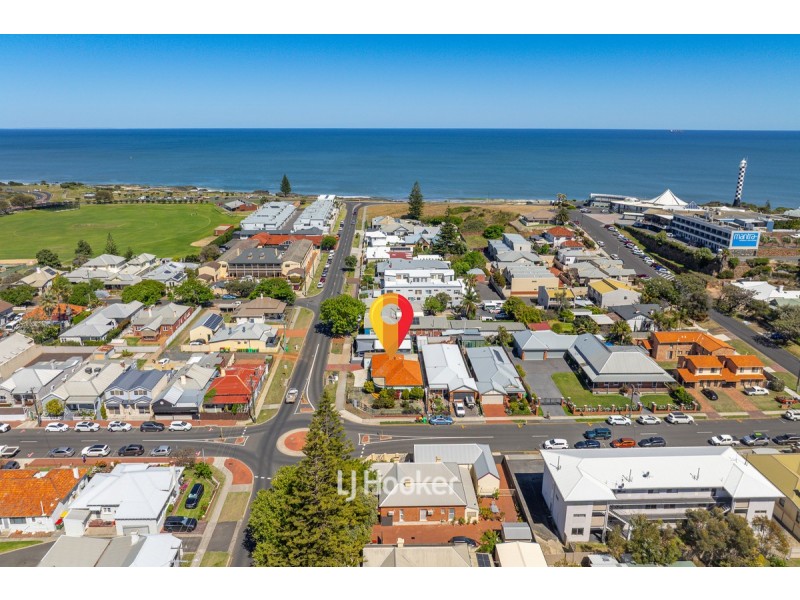 12 Wittenoom Street, Bunbury WA 6230