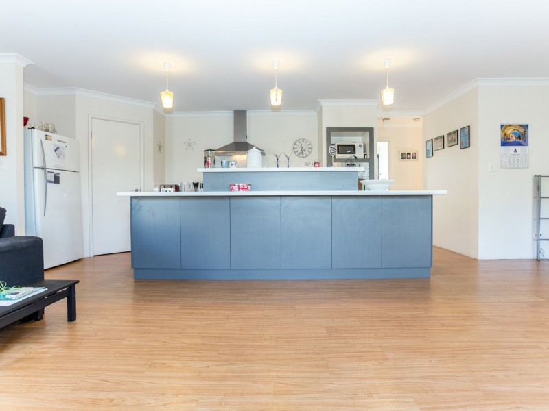 11 Hoskins Way, Australind WA 6233
