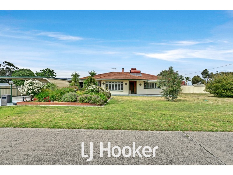 70 Swanstone Street, Collie WA 6225
