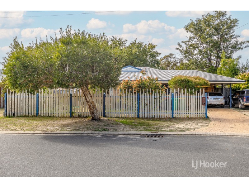 11 Godwin Street, Carey Park WA 6230