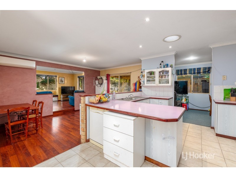 11 Godwin Street, Carey Park WA 6230