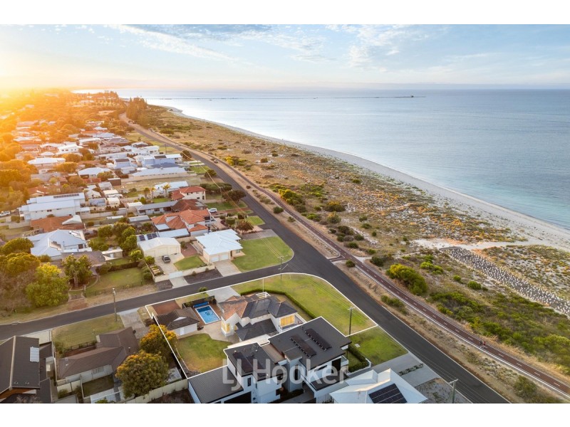 944 Geographe Bay Road, Geographe WA 6280