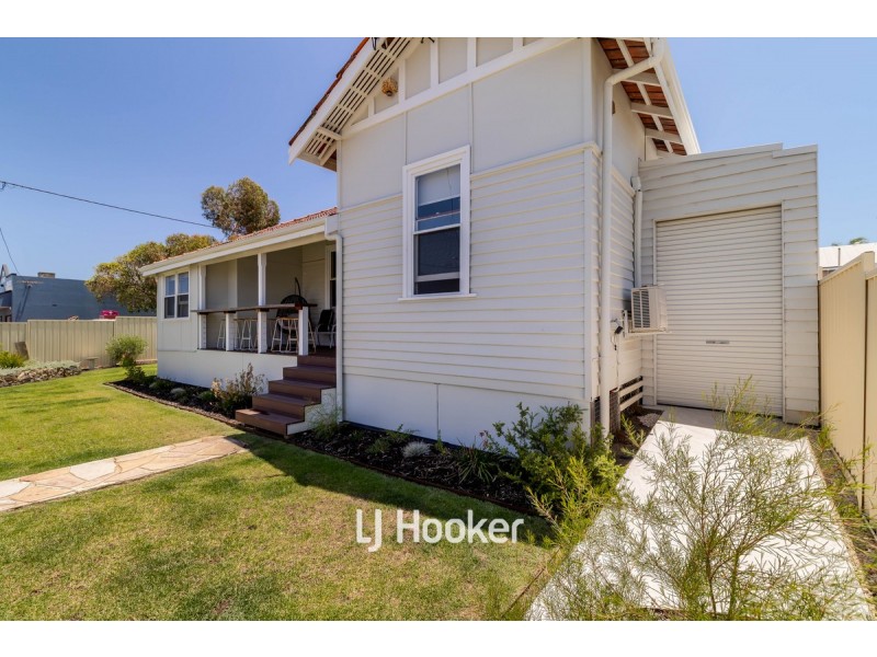 66 Beach Road, Bunbury WA 6230