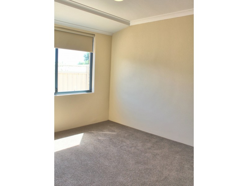 8 Butcherbird Place, Harvey WA 6220