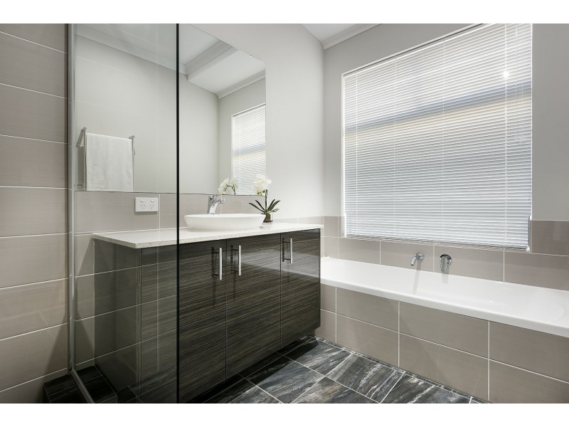 26 Waterville Road, Dunsborough WA 6281