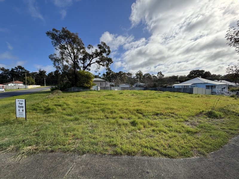 19 Moore Street, Collie WA 6225