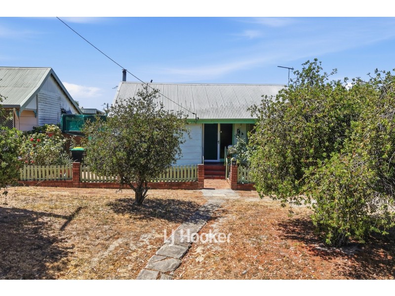22 Clifton Street, Collie WA 6225
