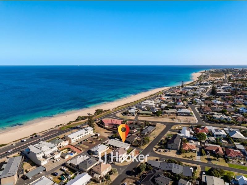 1/4 Holywell Street, South Bunbury WA 6230