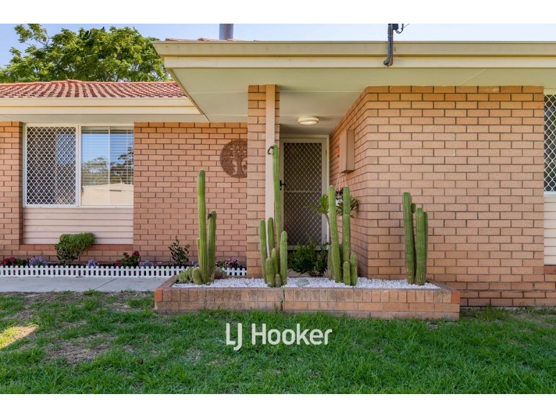 4 Brooksy Place, Burekup WA 6227