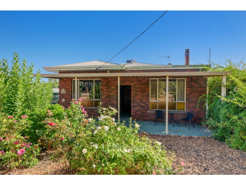 21 Bevan Way, Collie WA 6225
