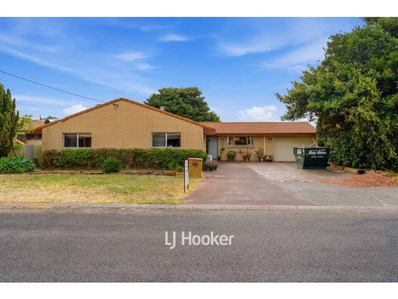 12 Downing Street, Carey Park WA 6230