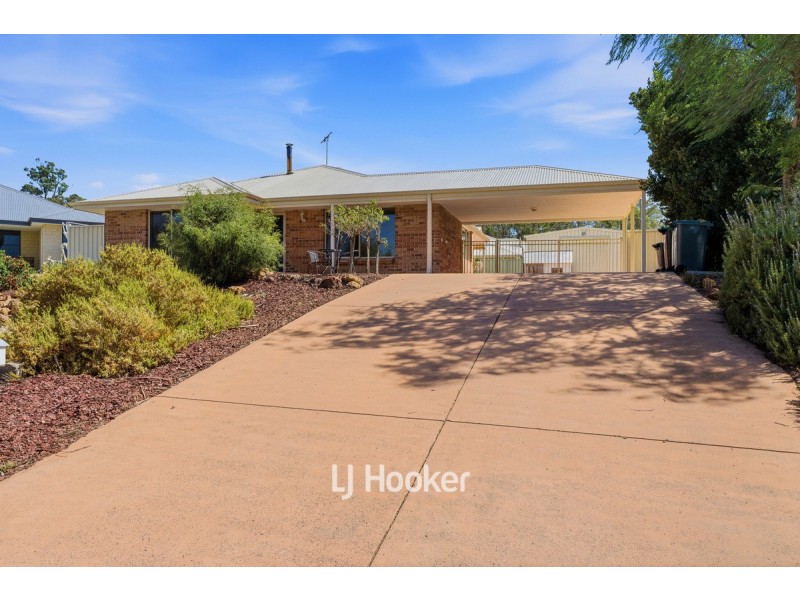 26 Robinia Rise, Collie WA 6225