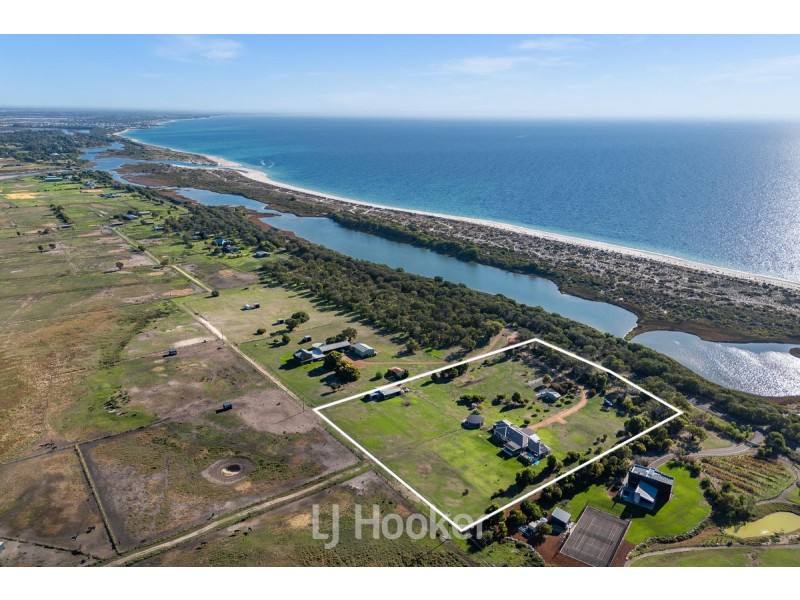 216 Forrest Beach Road, Wonnerup WA 6280