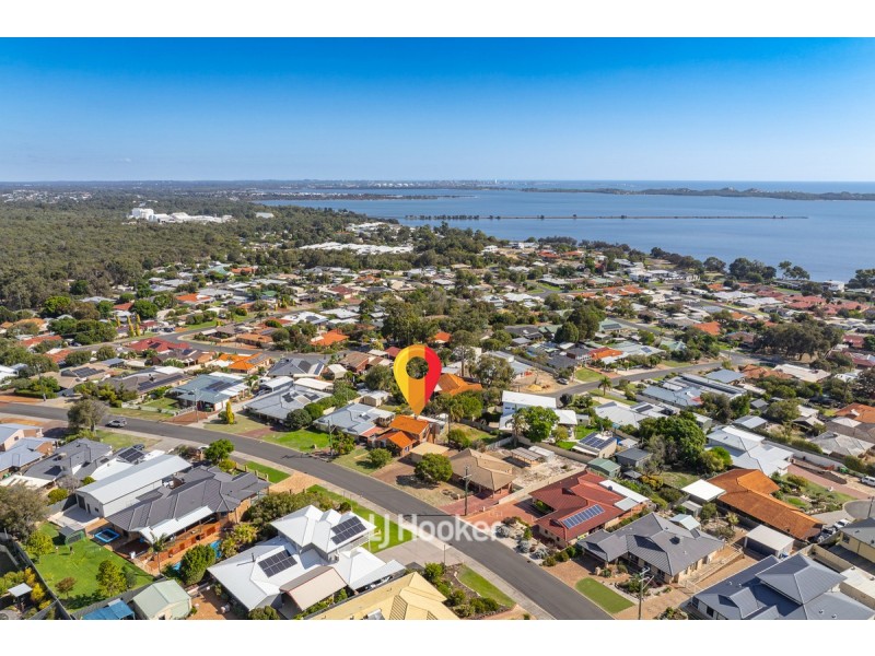 25 Barnes Avenue, Australind WA 6233