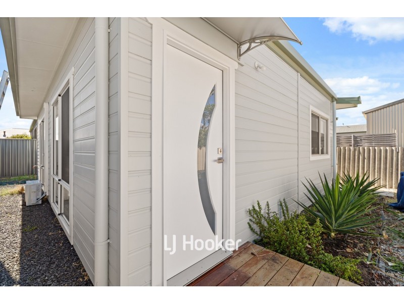 7 Bandak Road, Carey Park WA 6230