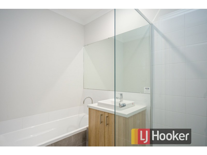 11A Quartz Drive, Australind WA 6233