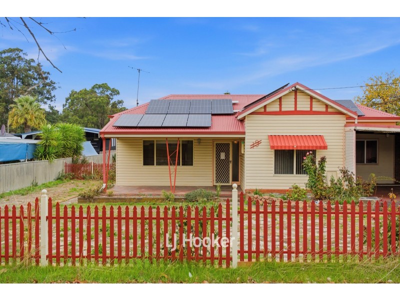 19 Bunbury Street, Collie WA 6225
