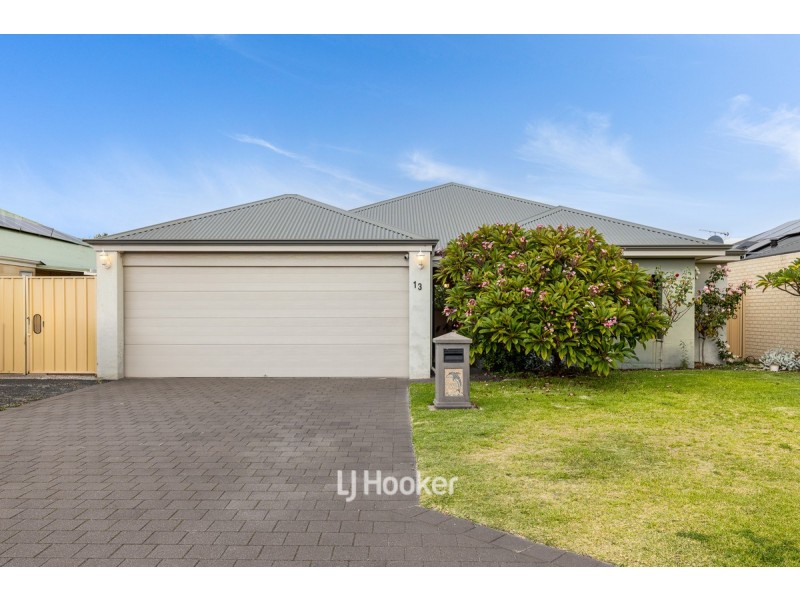 13 Edenhope Road, Australind WA 6233