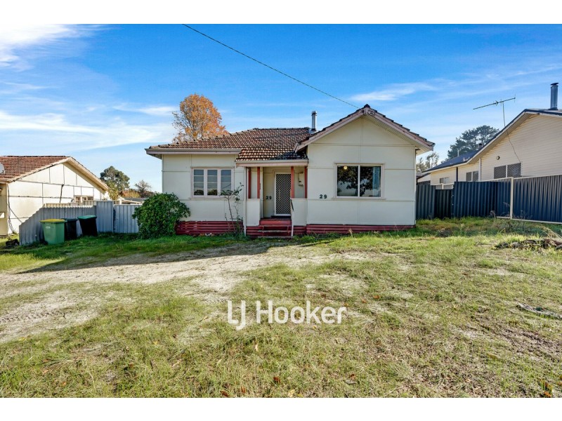29 Moore Street, Collie WA 6225