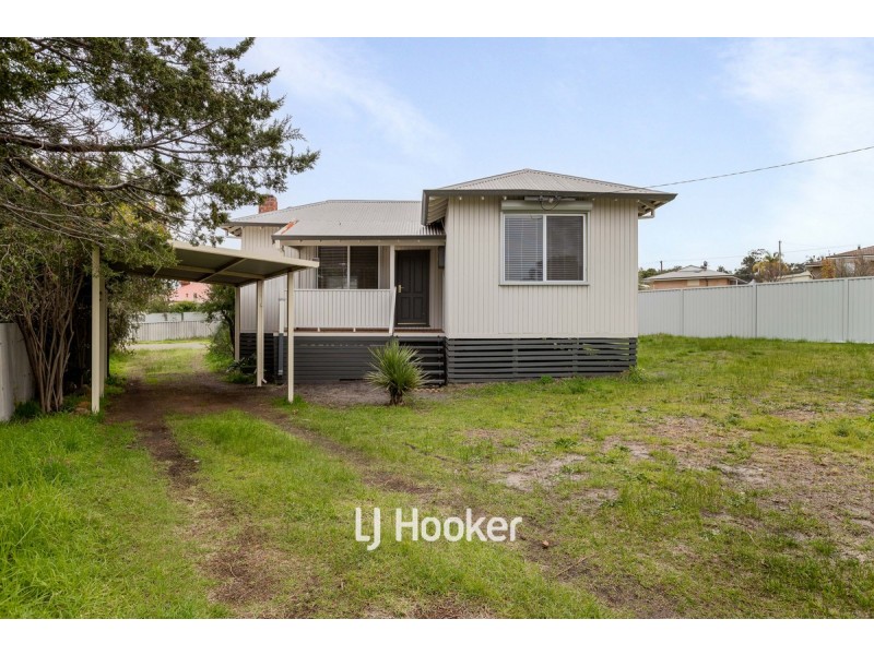 11 Benwell Place, Collie WA 6225