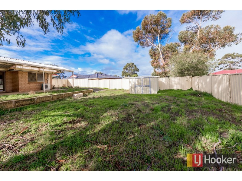 17 Littlefair Drive, Withers WA 6230