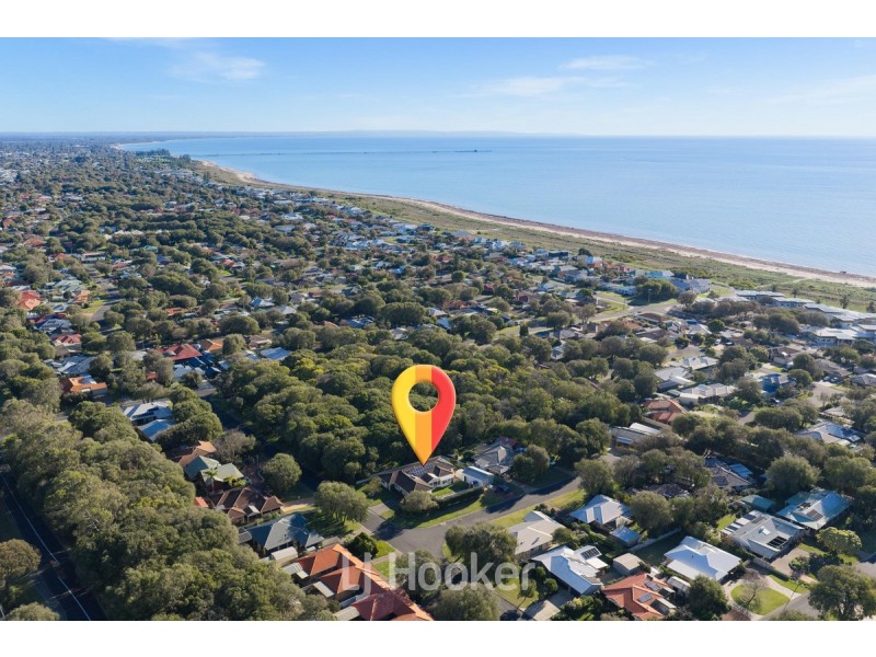 11 Harwood Road, Geographe WA 6280